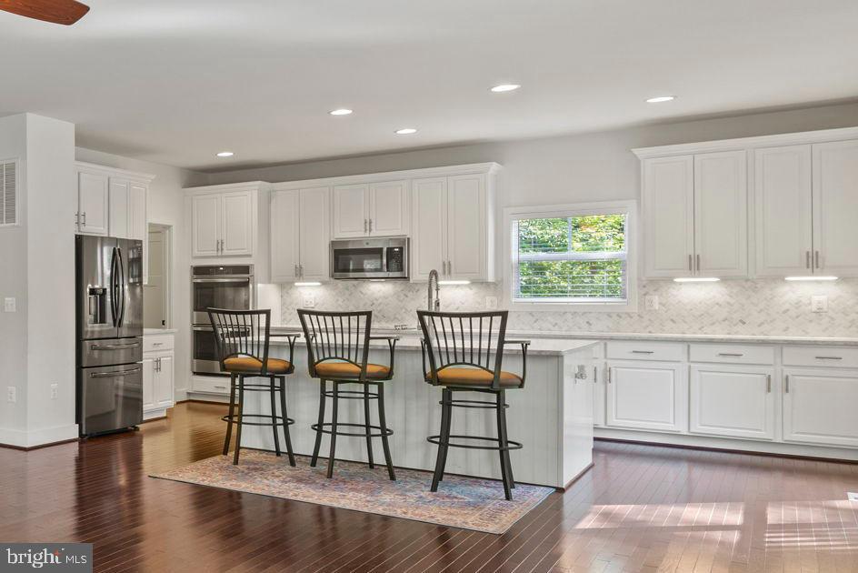 9171 Keyser Road Nokesville, VA 20181 - Photo 8 of 47 Gorgeous gourmet kitchen...