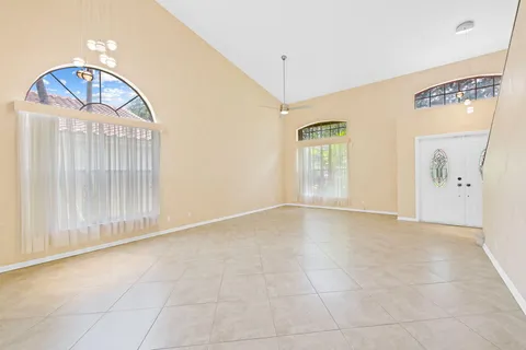 $695,000 | 2712 Cayenne Avenue, Cooper City, FL 33026