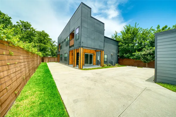 $529,999 | 4929 Wilmington Street, Unit A/B, Houston, TX 77033