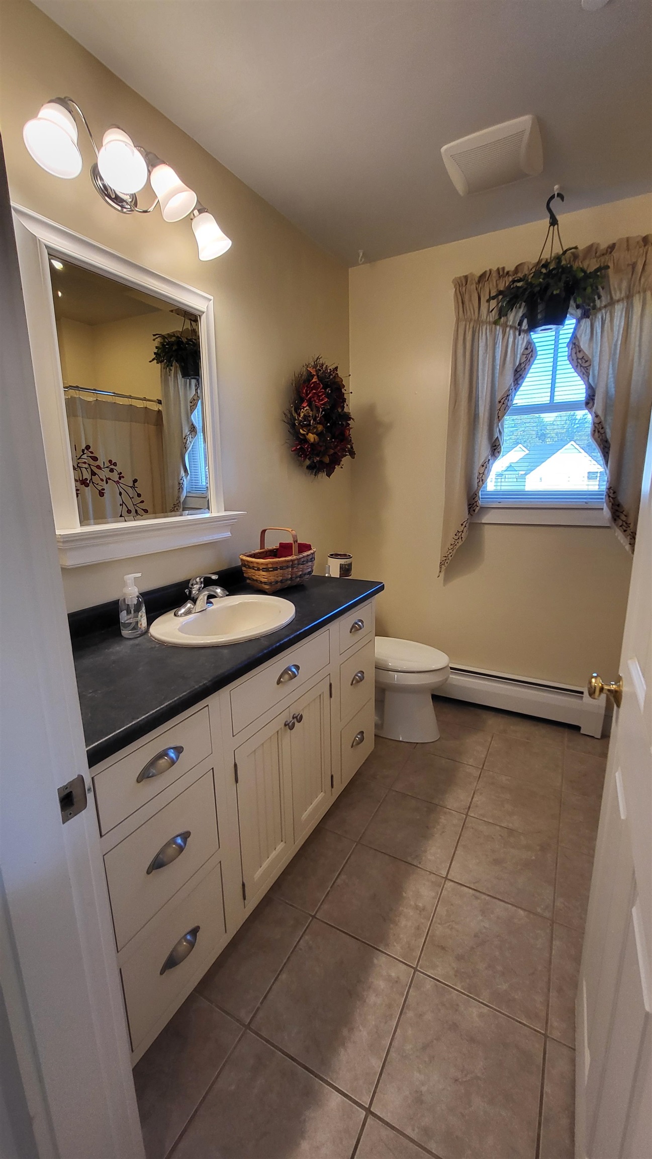 196 East Main Street, Unit 5 (OLD 103) Conway, NH 03818 - Photo 26 of 37