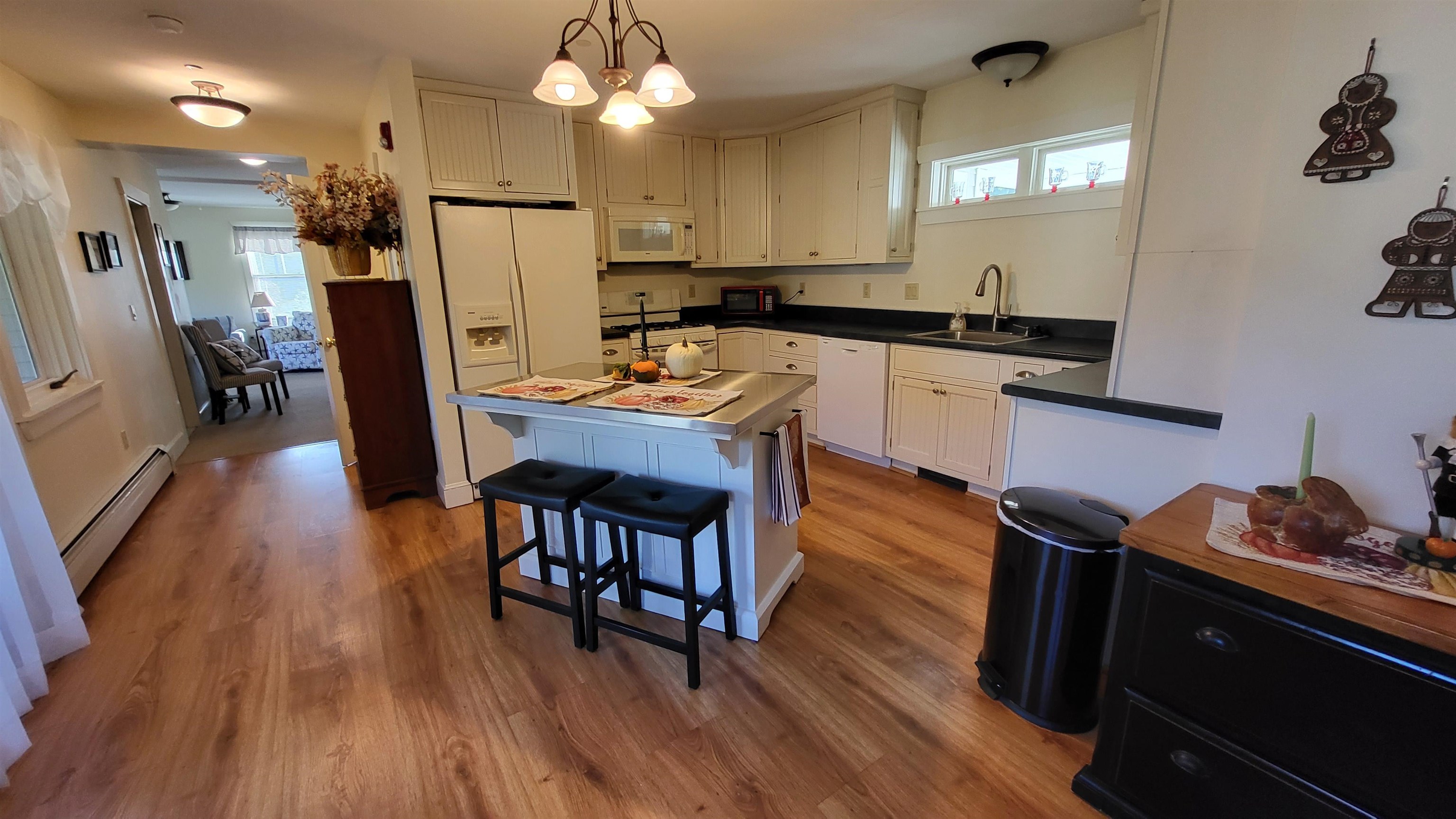 196 East Main Street, Unit 5 (OLD 103) Conway, NH 03818 - Photo 3 of 37