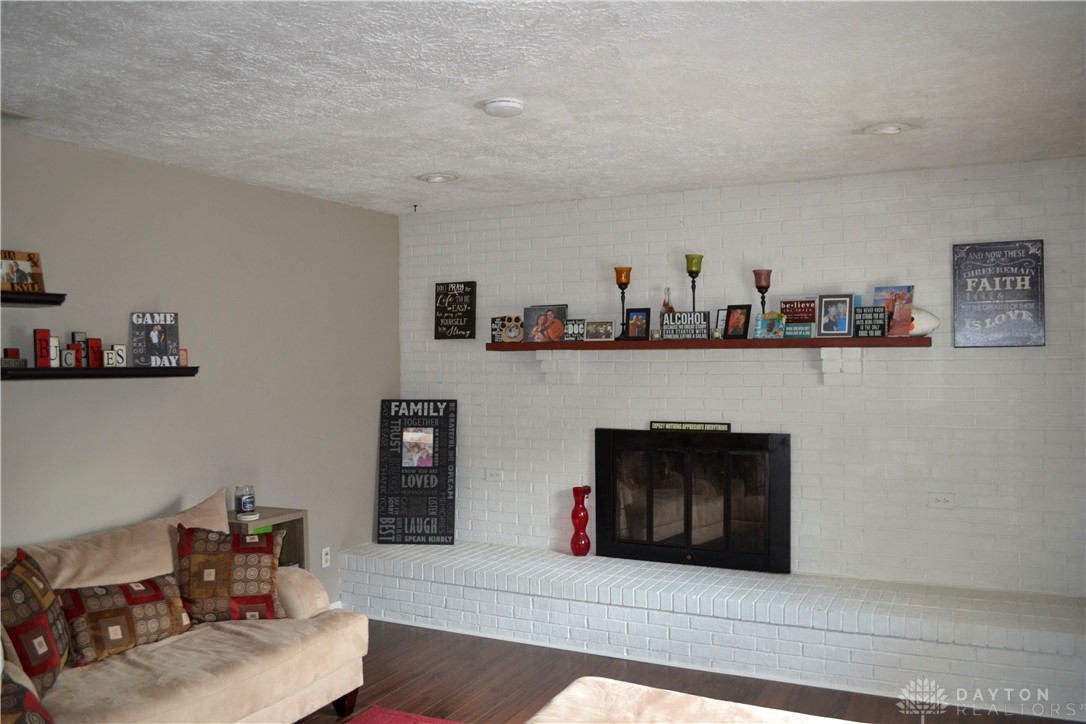 4360 Blue Rock Road Riverside, OH 45432 - Photo 4 of 22 Family Room