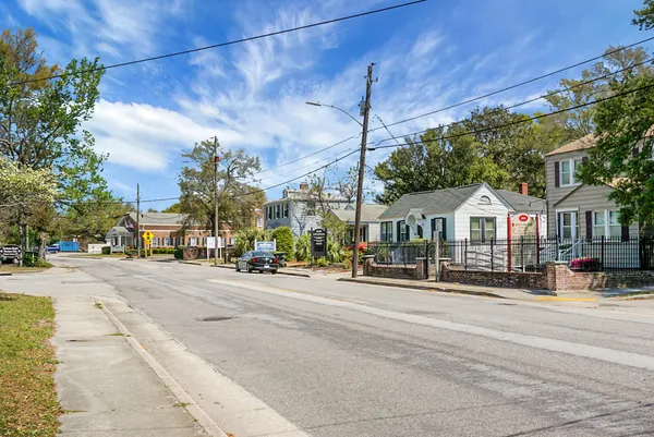 $2,300 | 2135 Dorchester Road, North Charleston, SC 29405