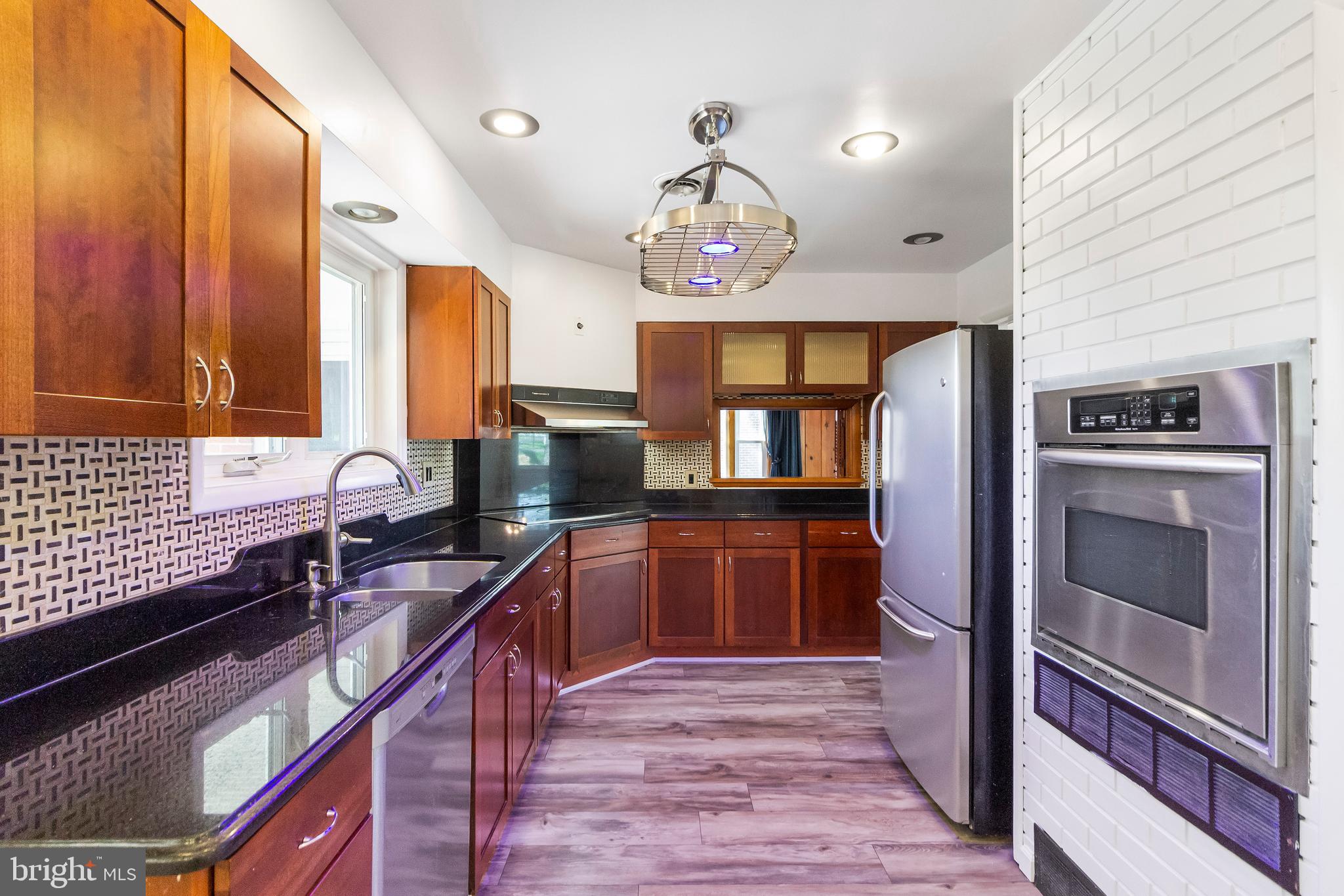 3741 Chatham Road Ellicott City, MD 21042 - Photo 11 of 42 Kitchen