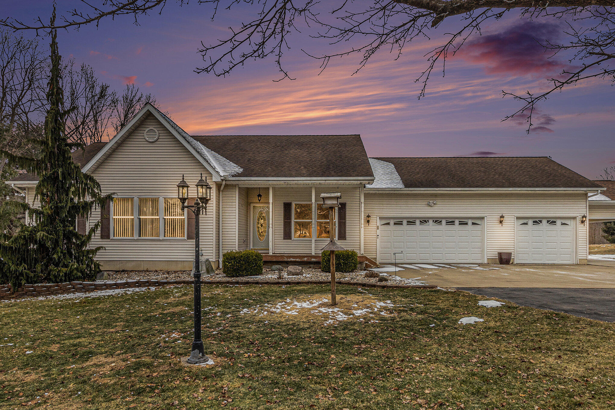 1480 Wetherby Road Jackson, MI 49201 - Photo 39 of 39 002_img_9013_twilight_777