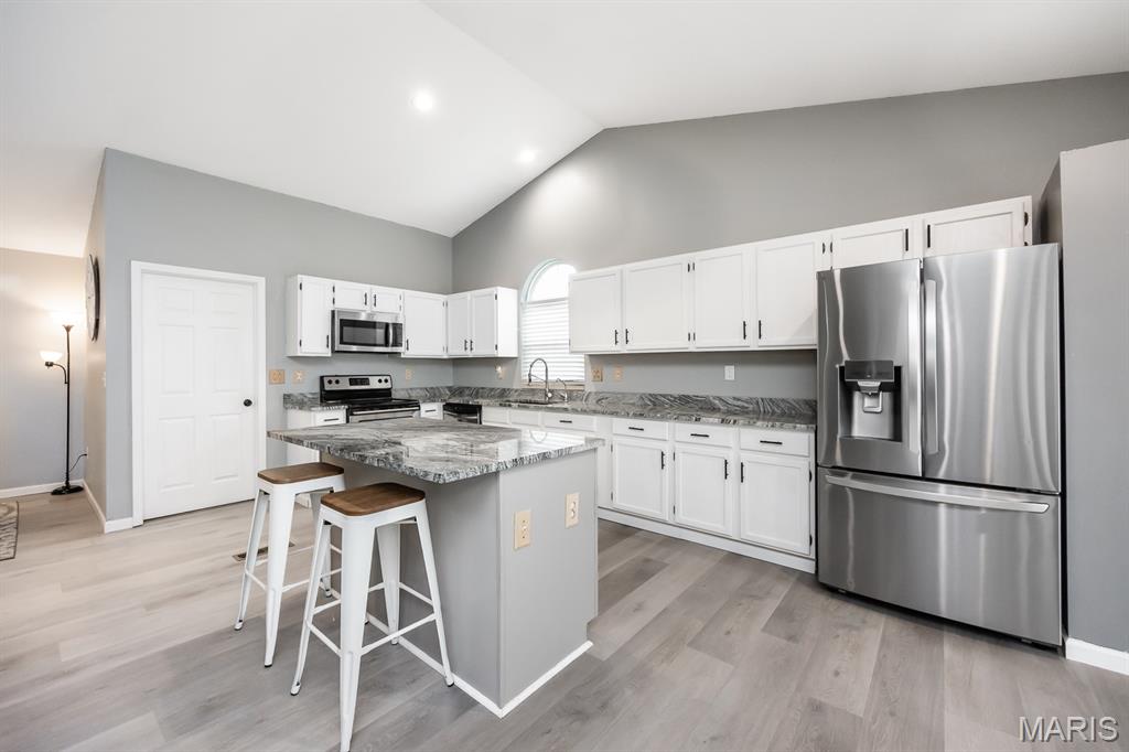 98 Stonebrooke Troy, IL 62294 - Photo 8 of 35