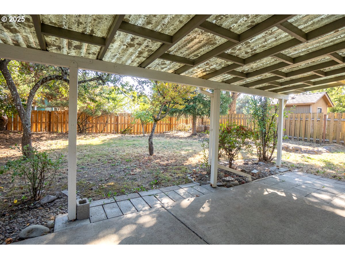 3247 Southeast Hathaway Drive Corvallis, OR 97333 - Photo 27 of 28 a view of a backyard