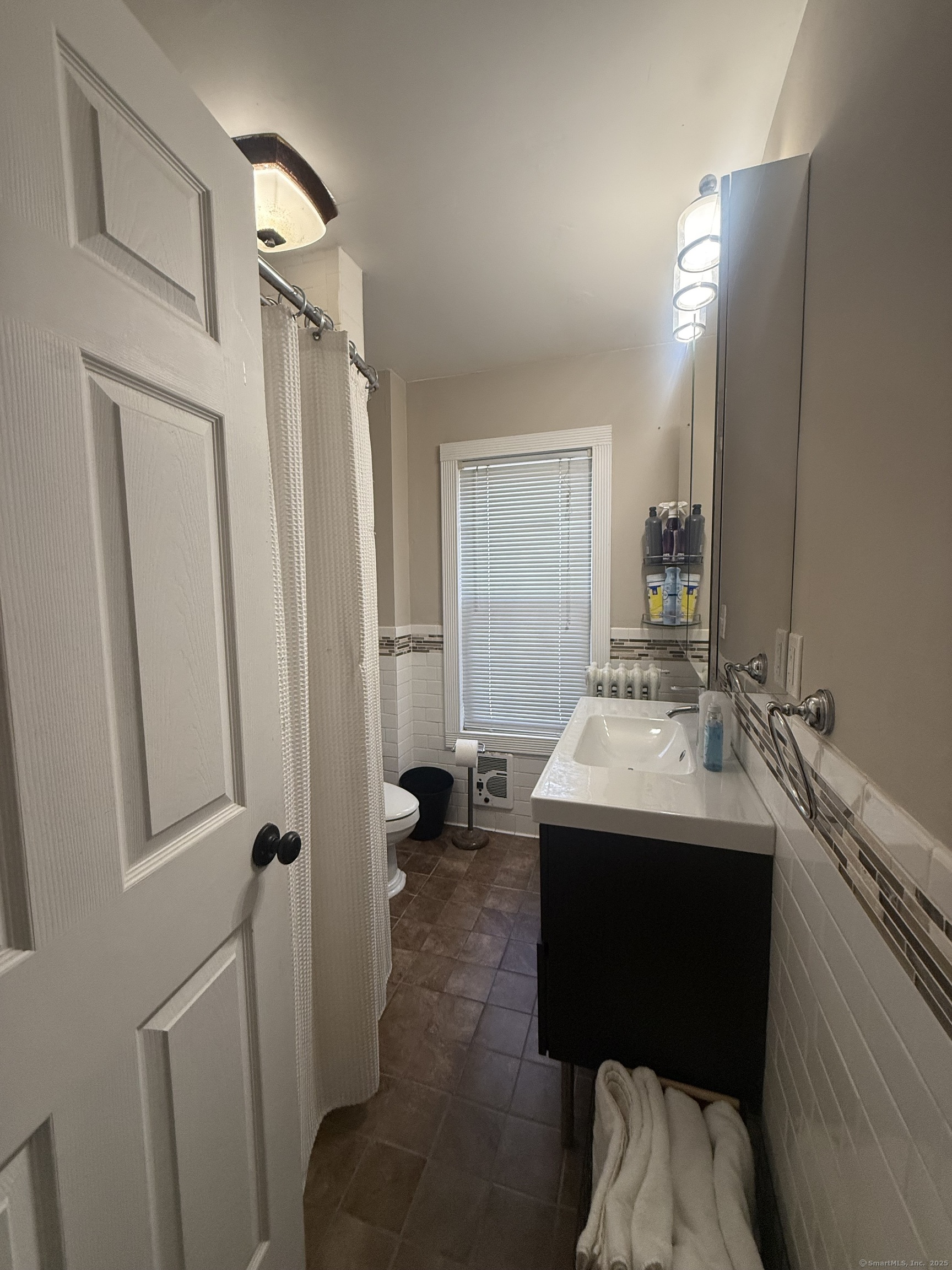 63 Ridge Street Manchester, CT 06040 - Photo 4 of 19