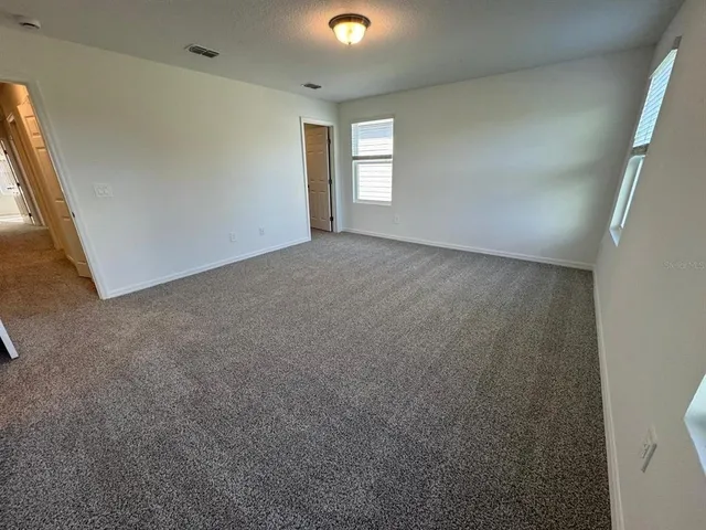 a view of empty room with window