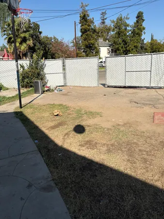 $200,000 | 611 East Kearney Boulevard, Fresno, CA 93706