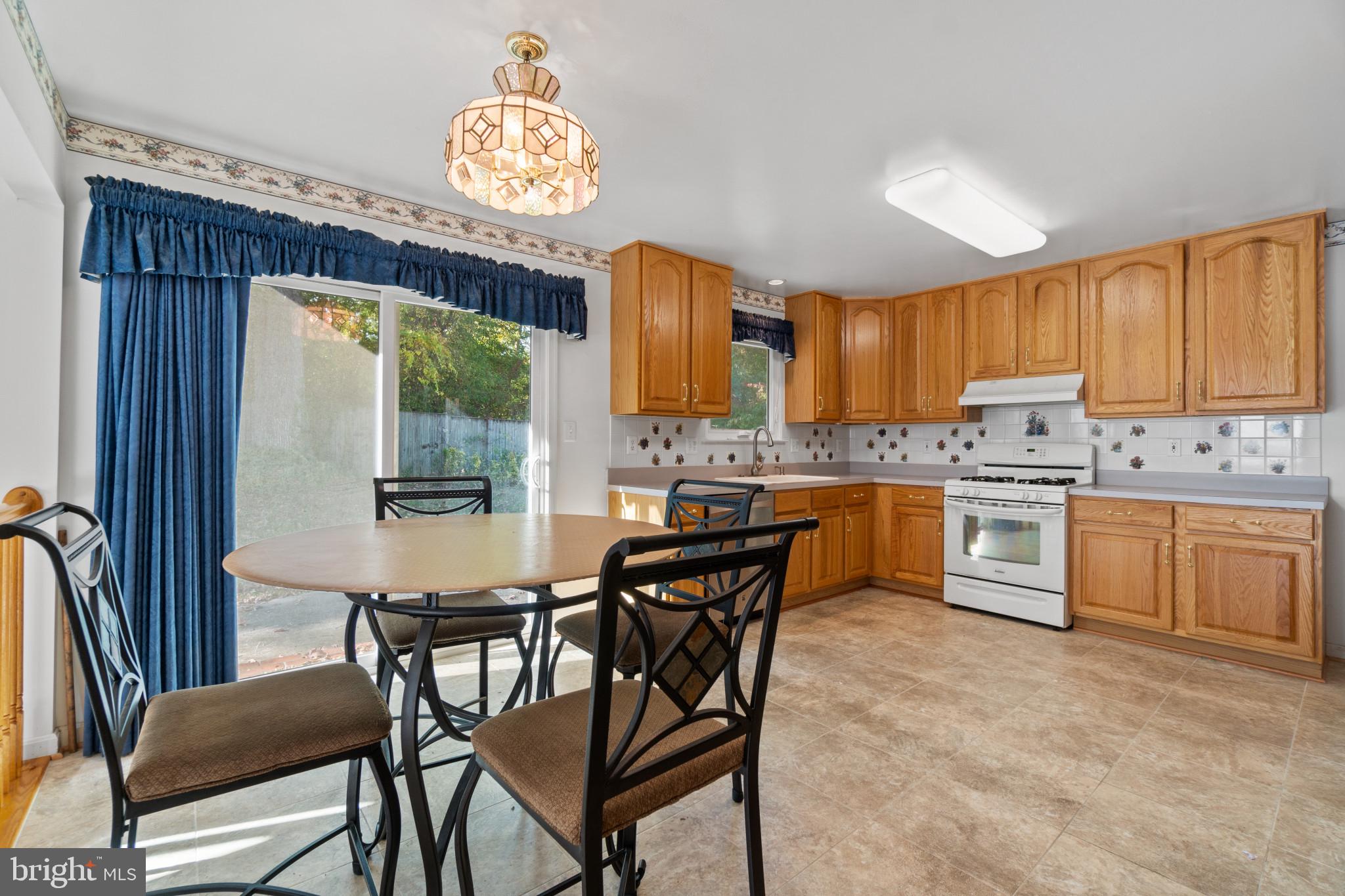 2008 Windys Run Road Catonsville, MD 21228 - Photo 14 of 53 Gallery Image 14