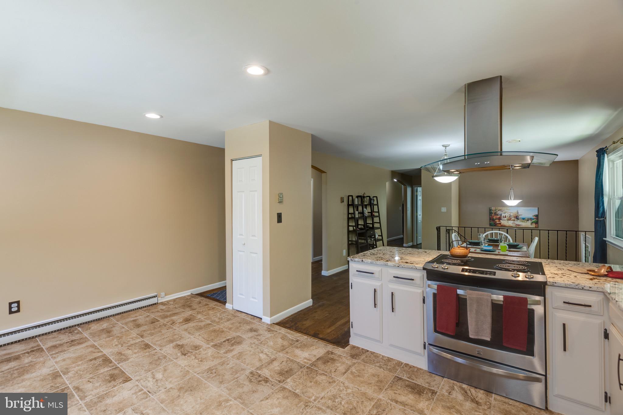 8915 Igoe Street Lorton, VA 22079 - Photo 11 of 62