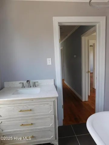 $2,200 | 304 Avenue A, New Bern, NC 28560