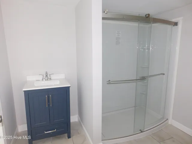 $2,200 | 304 Avenue A, New Bern, NC 28560