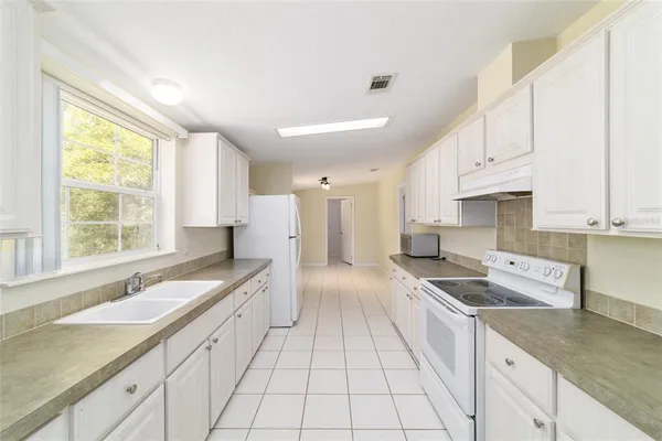 $375,000 | 8415 Southwest 41st Place Road, Ocala, FL 34481