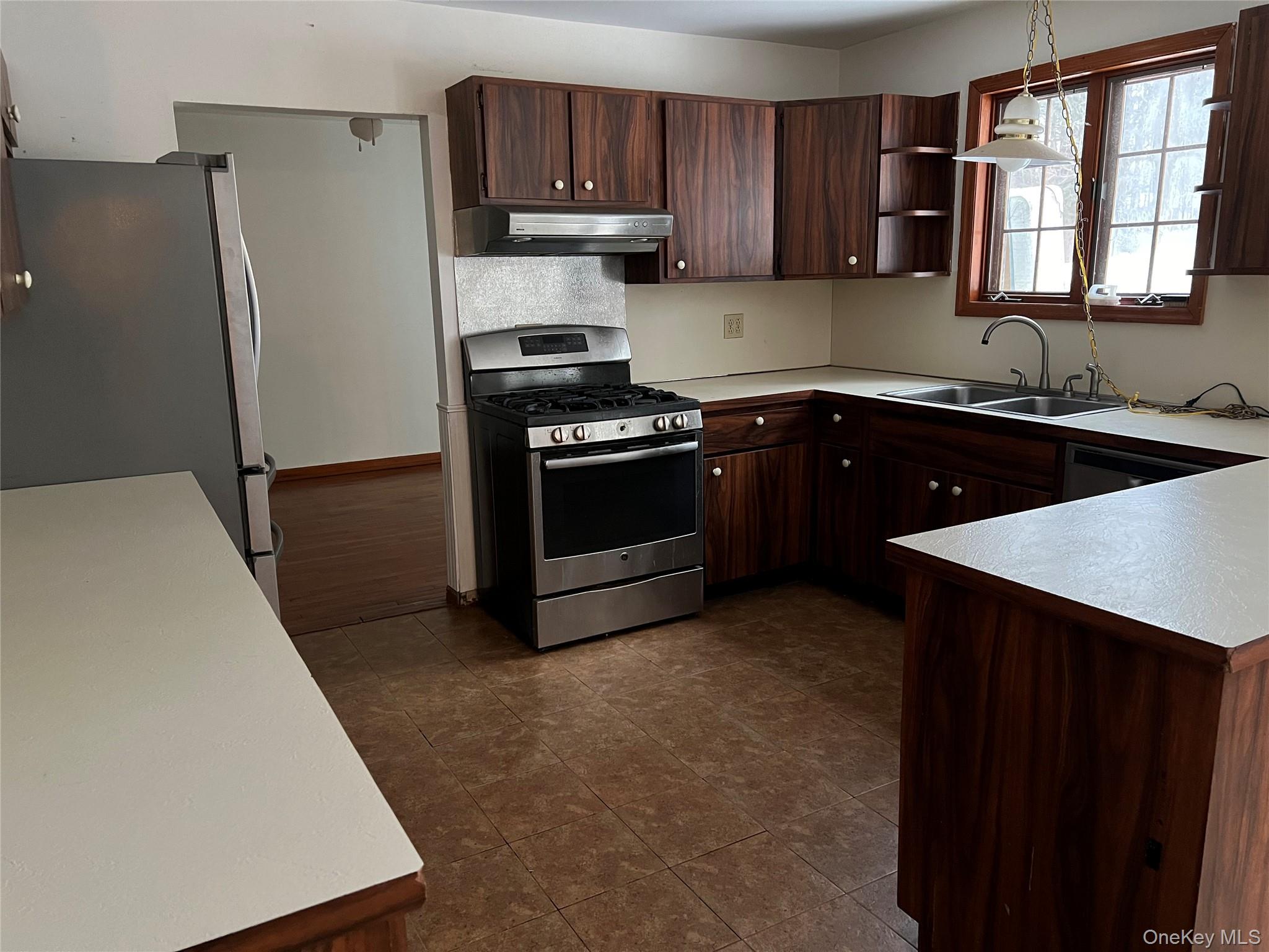 163 Aviation Road Queensbury, NY 12804 - Photo 5 of 7