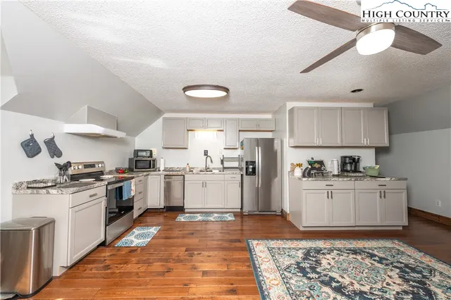 $1,790,000 | 7583 Hickory Nut Gap Road, Newland, NC 28657