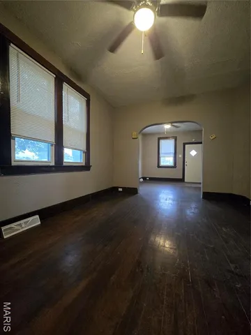 $26,000 | 1669 2nd Street, Madison, IL 62060