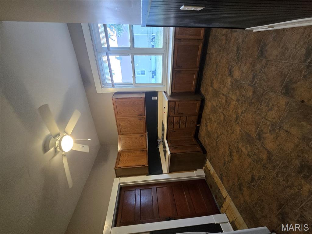 1669 2nd Street Madison, IL 62060 - Photo 7 of 19