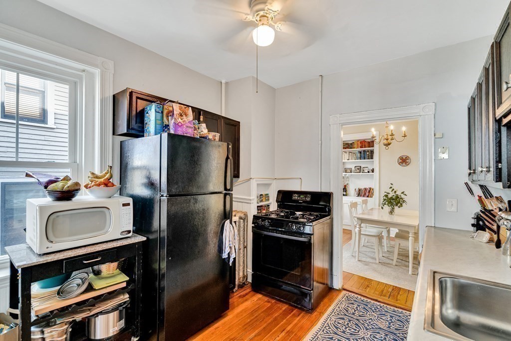 6 Perry Street, Unit 6 Brookline, MA 02445 - Photo 12 of 18 Gallery Image 12