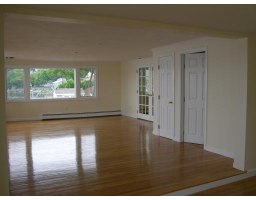 6 Bayview Road, Unit 2 Marblehead, MA 01945 - Photo 12 of 19