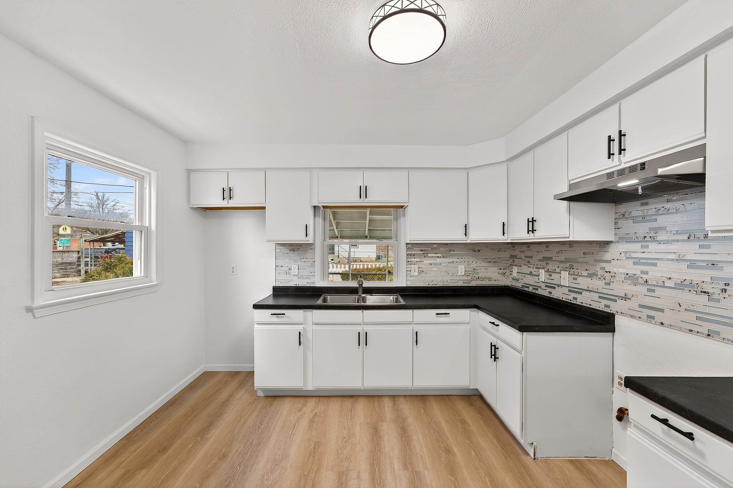 6726 West Silver Spring Drive Milwaukee, WI 53218 - Photo 14 of 46 Kitchen