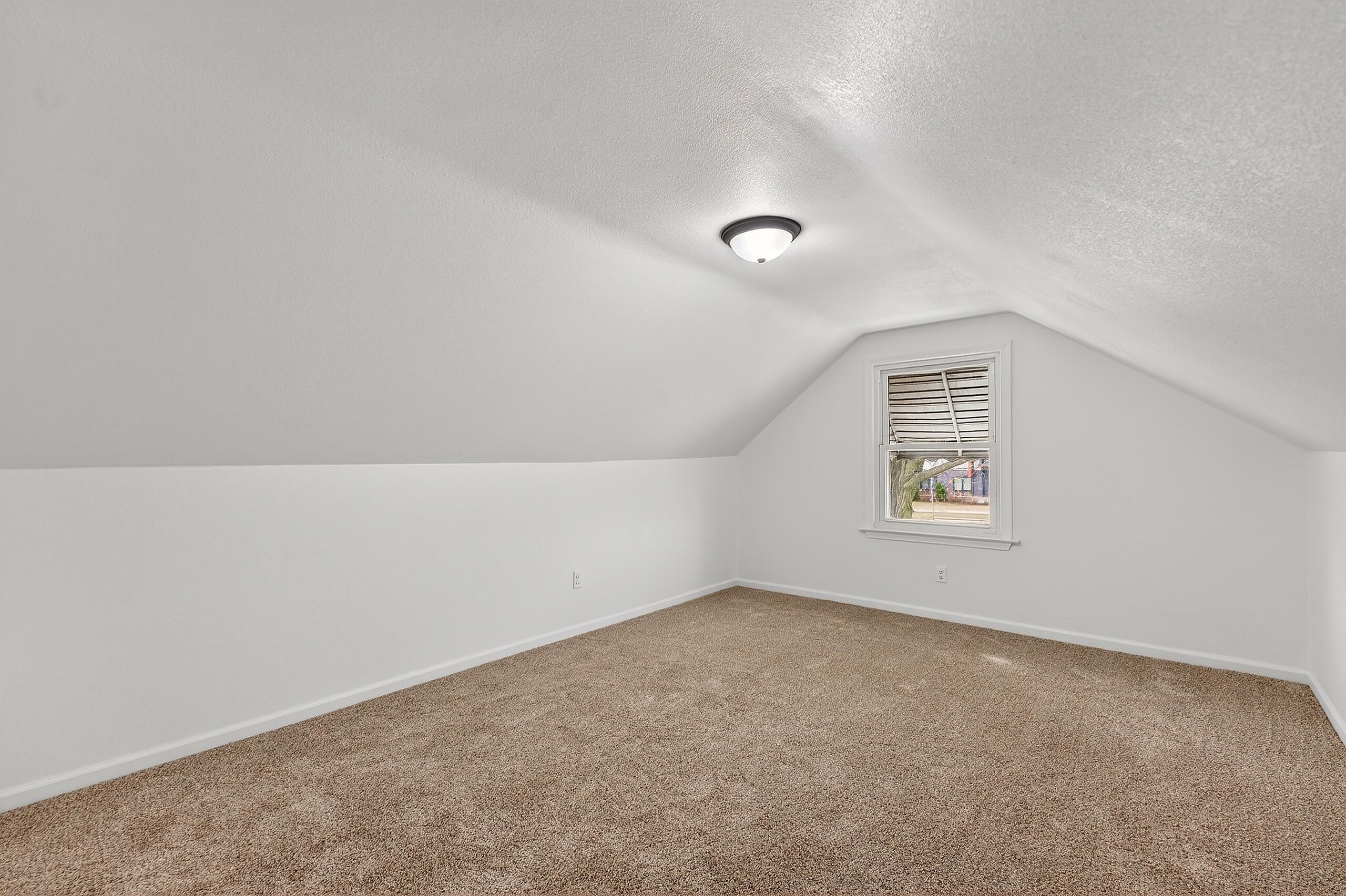 6726 West Silver Spring Drive Milwaukee, WI 53218 - Photo 26 of 46 MASTER BR IS UPSTAIRS