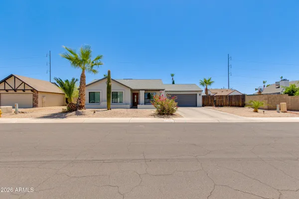 $439,000 | 19215 North 11th Place, Phoenix, AZ 85024