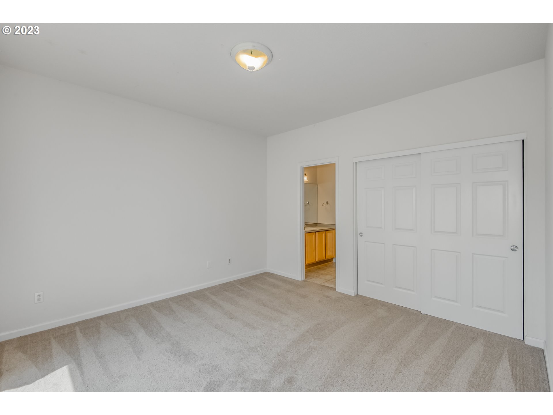 13596 Southwest Mapleview Lane Tigard, OR 97224 - Photo 22 of 28 Gallery Image 22