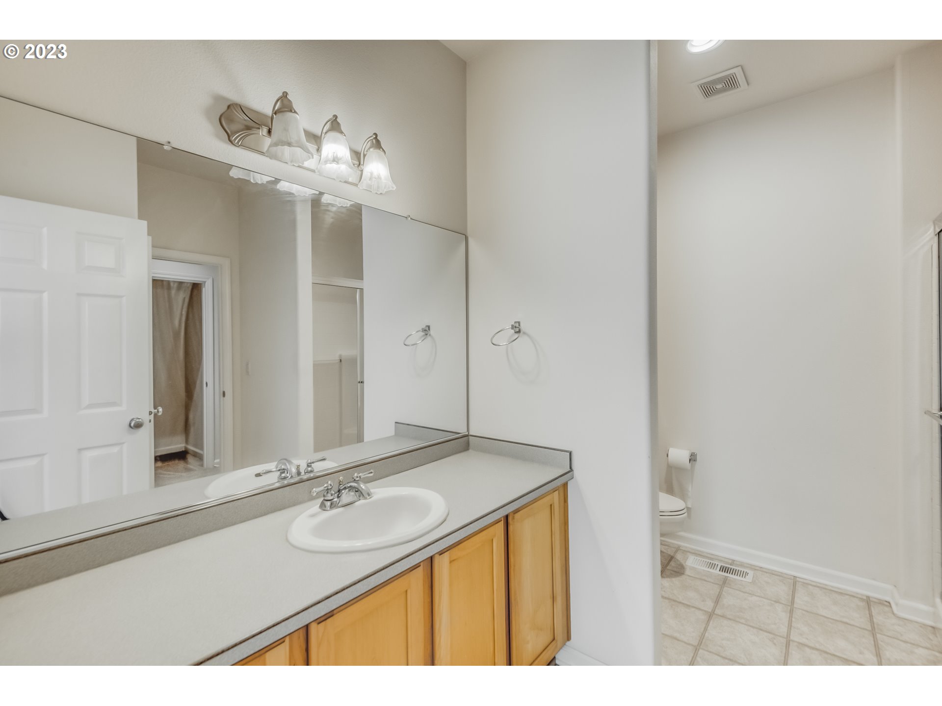 13596 Southwest Mapleview Lane Tigard, OR 97224 - Photo 23 of 28 Gallery Image 23