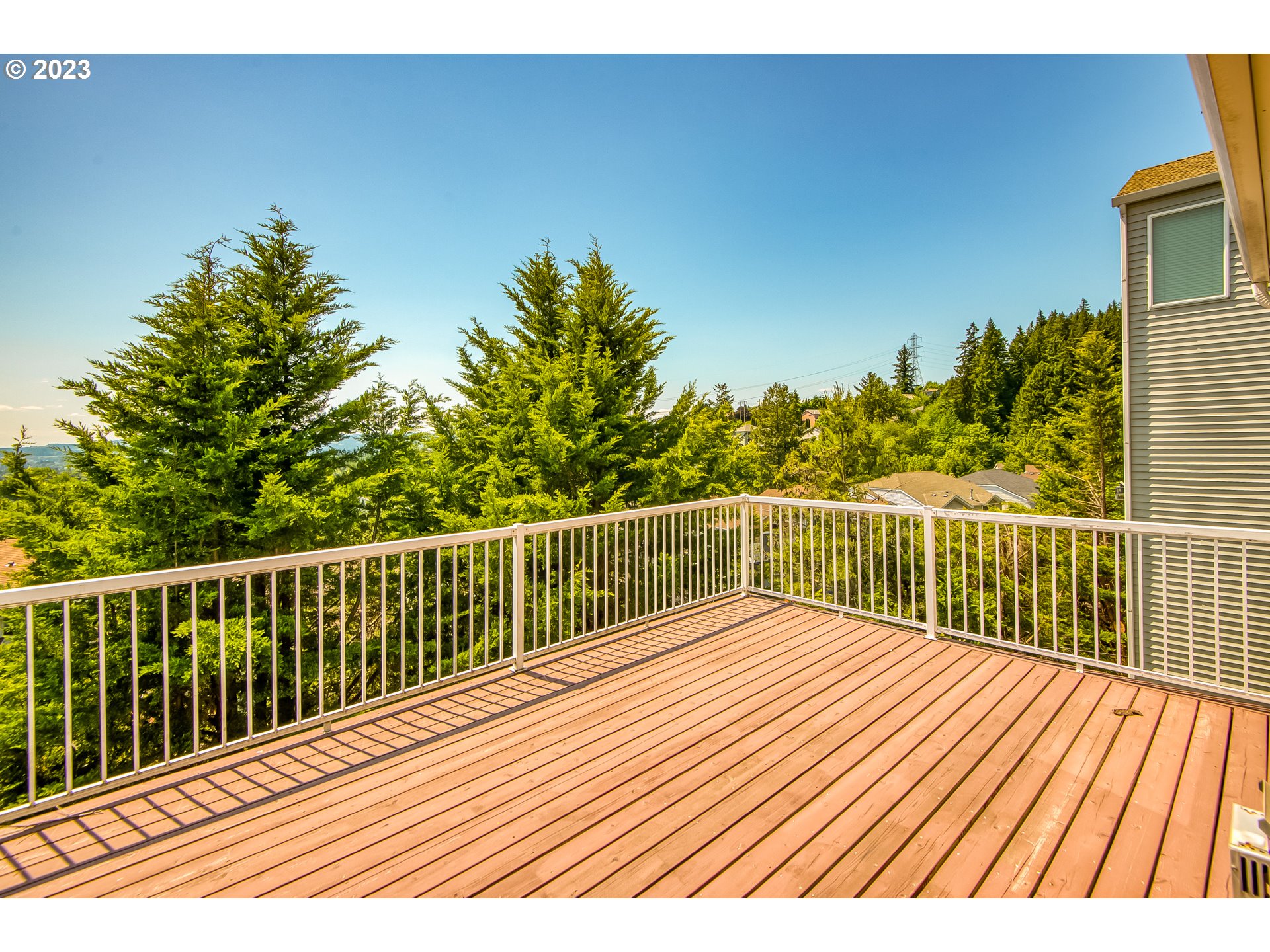 13596 Southwest Mapleview Lane Tigard, OR 97224 - Photo 26 of 28 Gallery Image 26