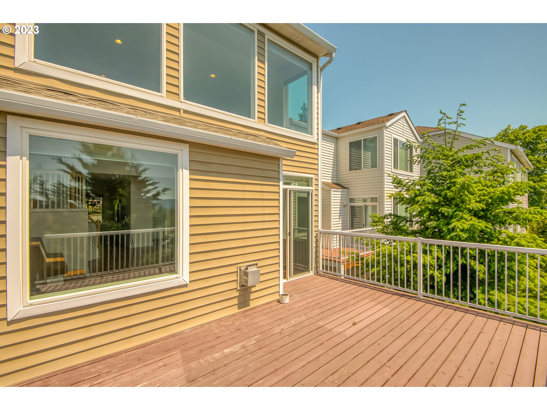 13596 Southwest Mapleview Lane Tigard, OR 97224 - Photo 27 of 28 Gallery Image 27