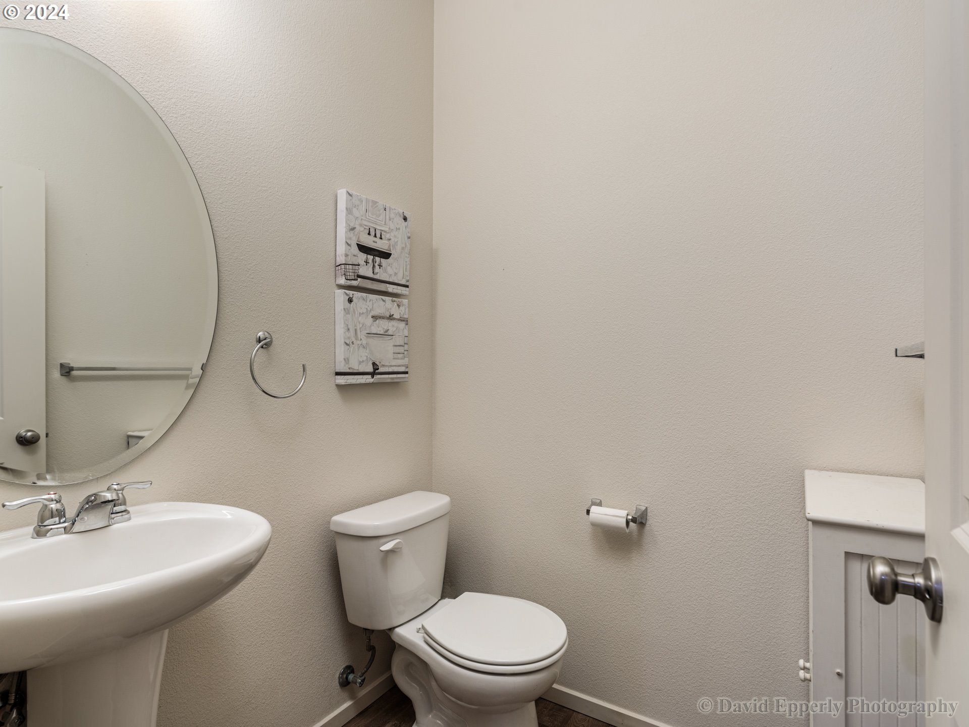 51566 Southwest S Fork Loop Scappoose, OR 97056 - Photo 12 of 18 Bathroom