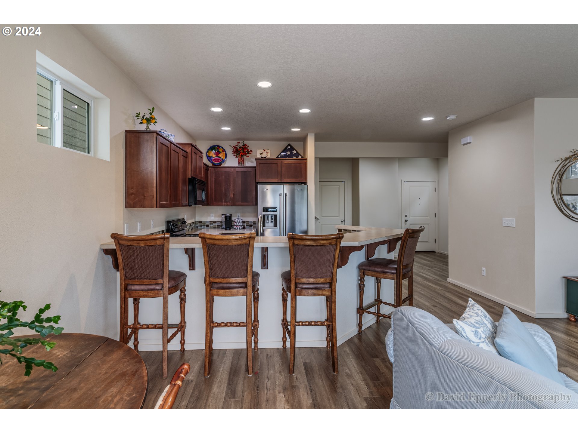 51566 Southwest S Fork Loop Scappoose, OR 97056 - Photo 8 of 18 Kitchen