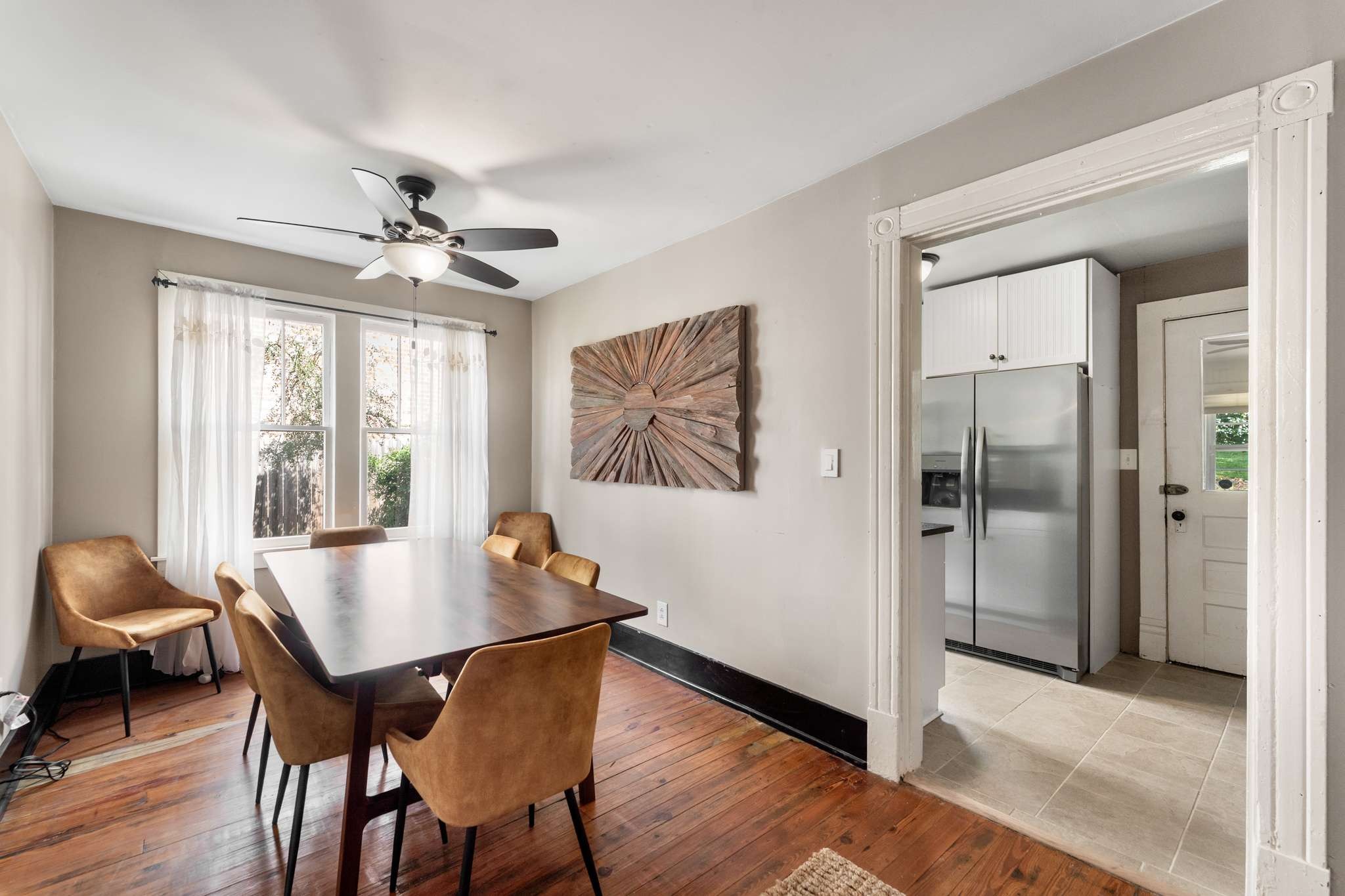 3905 Nevada Avenue Nashville, TN 37209 - Photo 11 of 39 a dining room with furniture and window