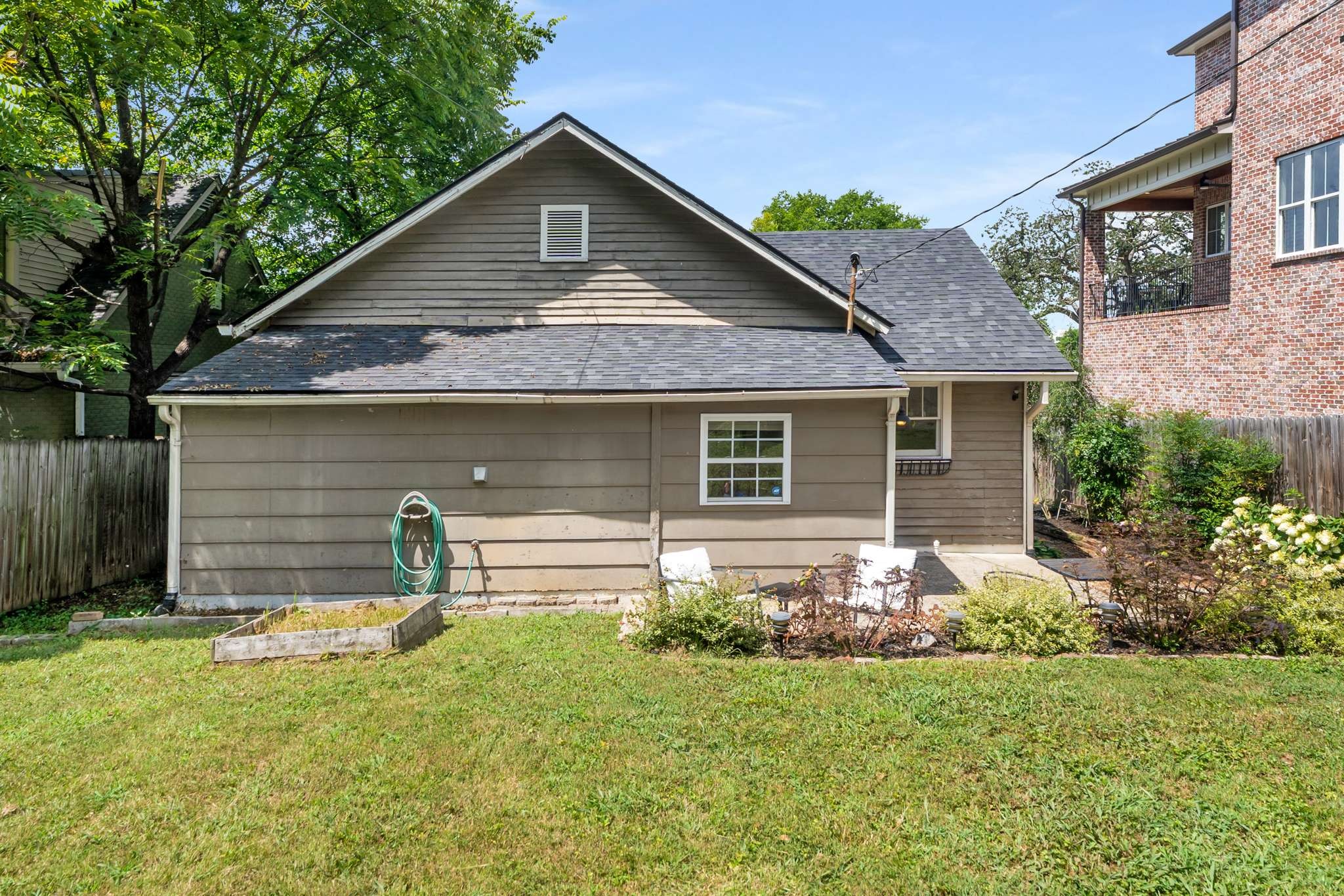 3905 Nevada Avenue Nashville, TN 37209 - Photo 27 of 39 a front view of house with backyard and green space