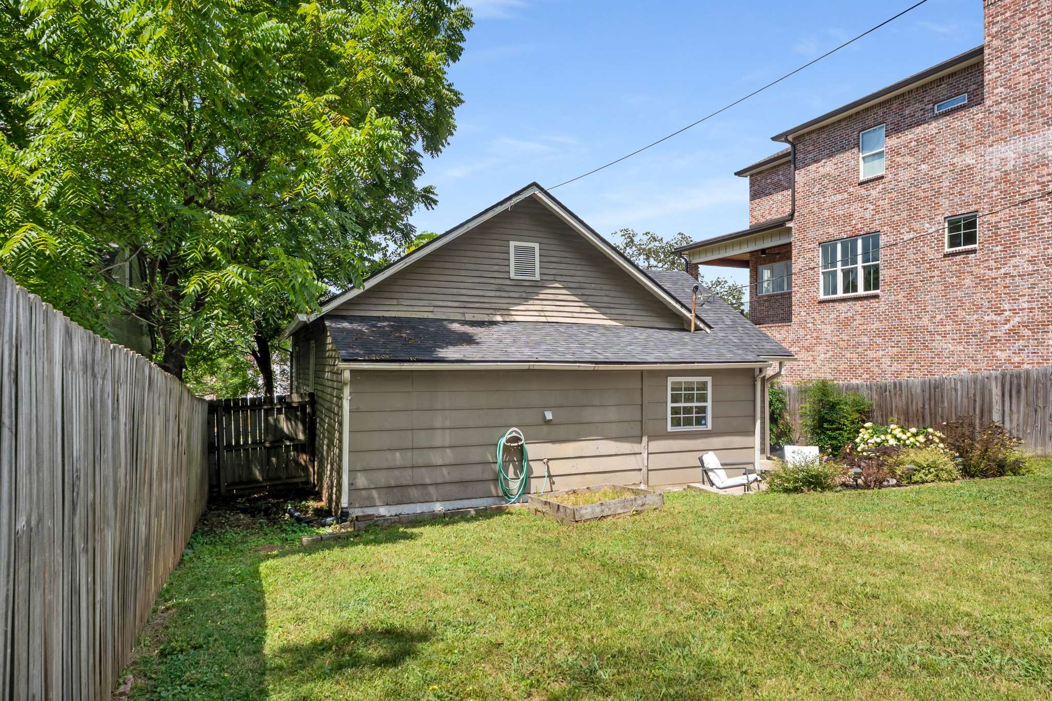 3905 Nevada Avenue Nashville, TN 37209 - Photo 28 of 39 a front view of house with yard
