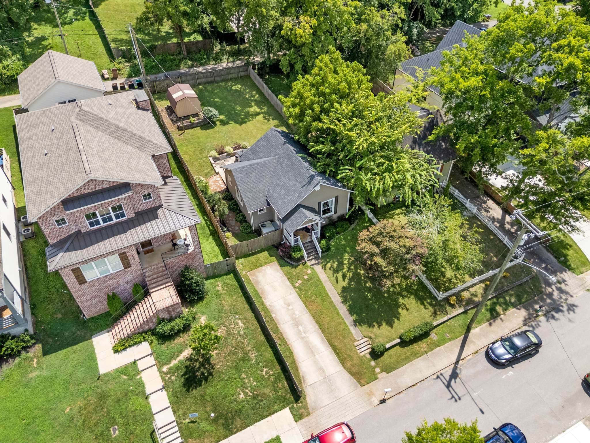 3905 Nevada Avenue Nashville, TN 37209 - Photo 35 of 39 an aerial view of a residential houses with yard
