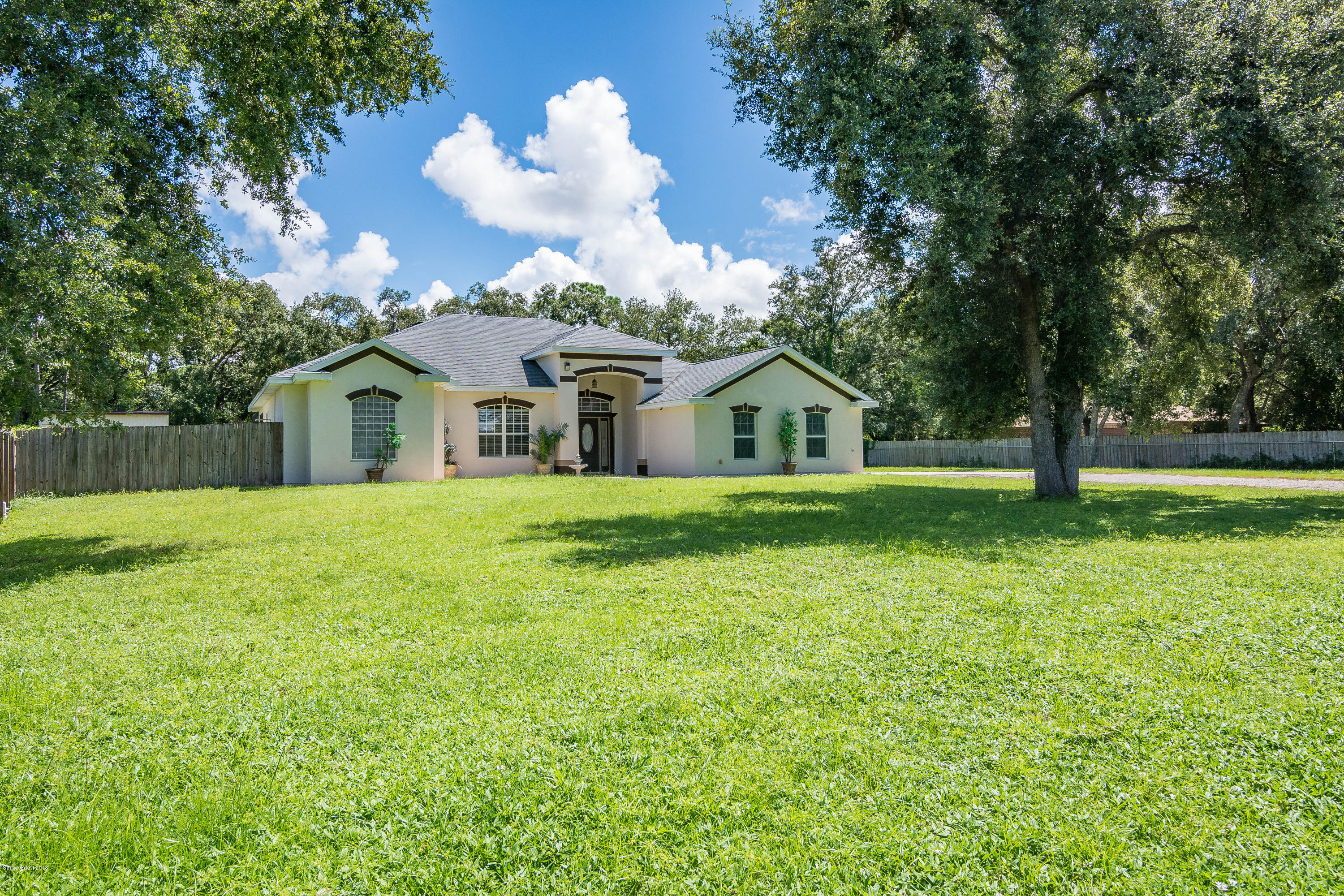 1485 North John Rodes Boulevard Melbourne, FL 32934 - Photo 2 of 27 _DSC0702
