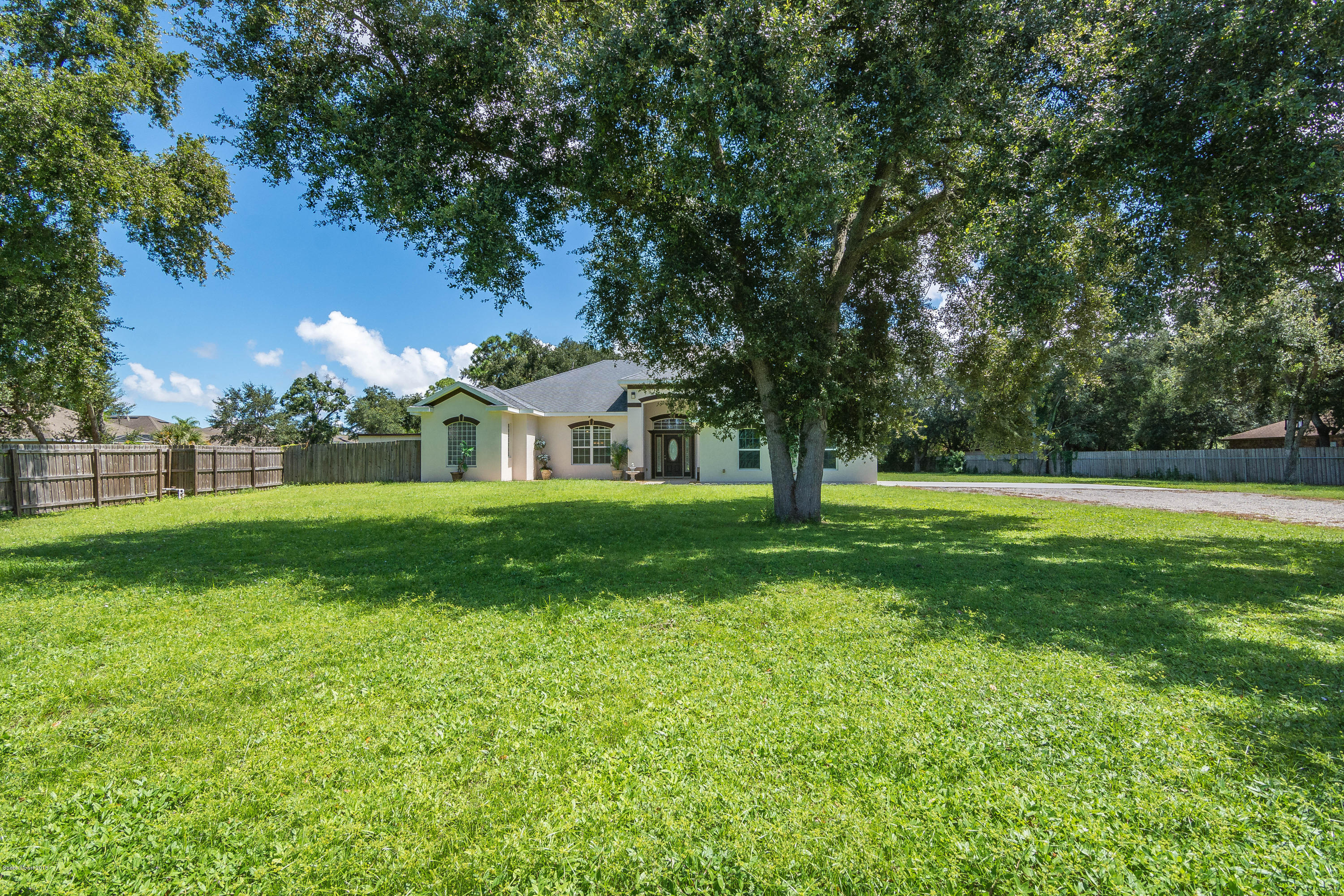 1485 North John Rodes Boulevard Melbourne, FL 32934 - Photo 3 of 27 _DSC0696