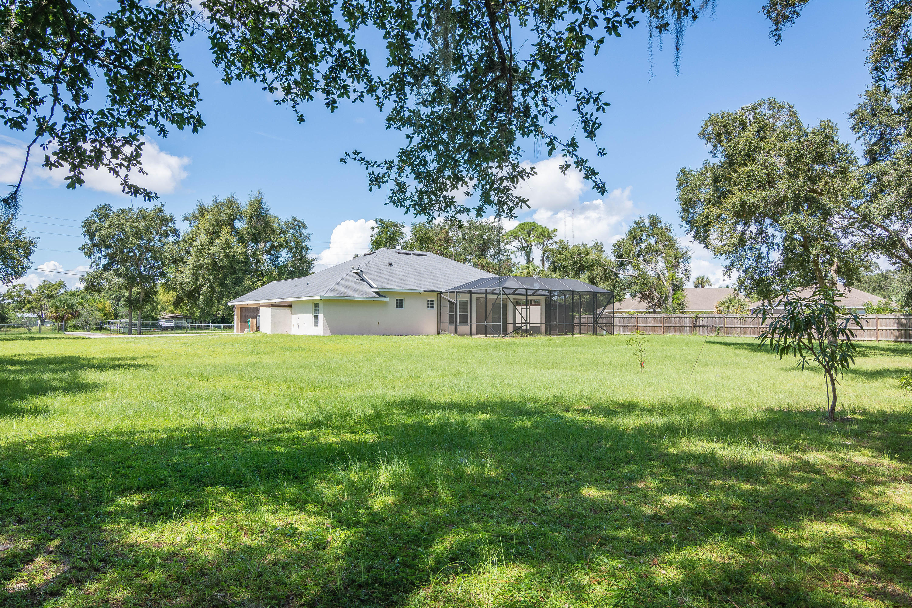 1485 North John Rodes Boulevard Melbourne, FL 32934 - Photo 4 of 27 _DSC0714