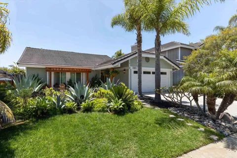 $1,800,000 | 1821 Hawk View Drive, Encinitas, CA 92024