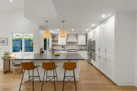$1,800,000 | 1821 Hawk View Drive, Encinitas, CA 92024