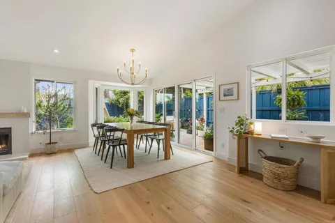 $1,800,000 | 1821 Hawk View Drive, Encinitas, CA 92024
