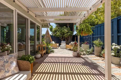$1,800,000 | 1821 Hawk View Drive, Encinitas, CA 92024