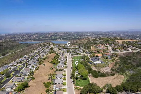 $1,800,000 | 1821 Hawk View Drive, Encinitas, CA 92024