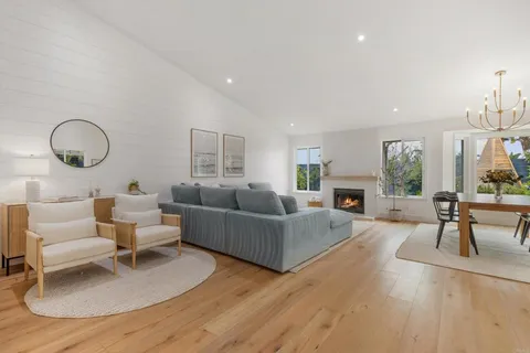 $1,800,000 | 1821 Hawk View Drive, Encinitas, CA 92024