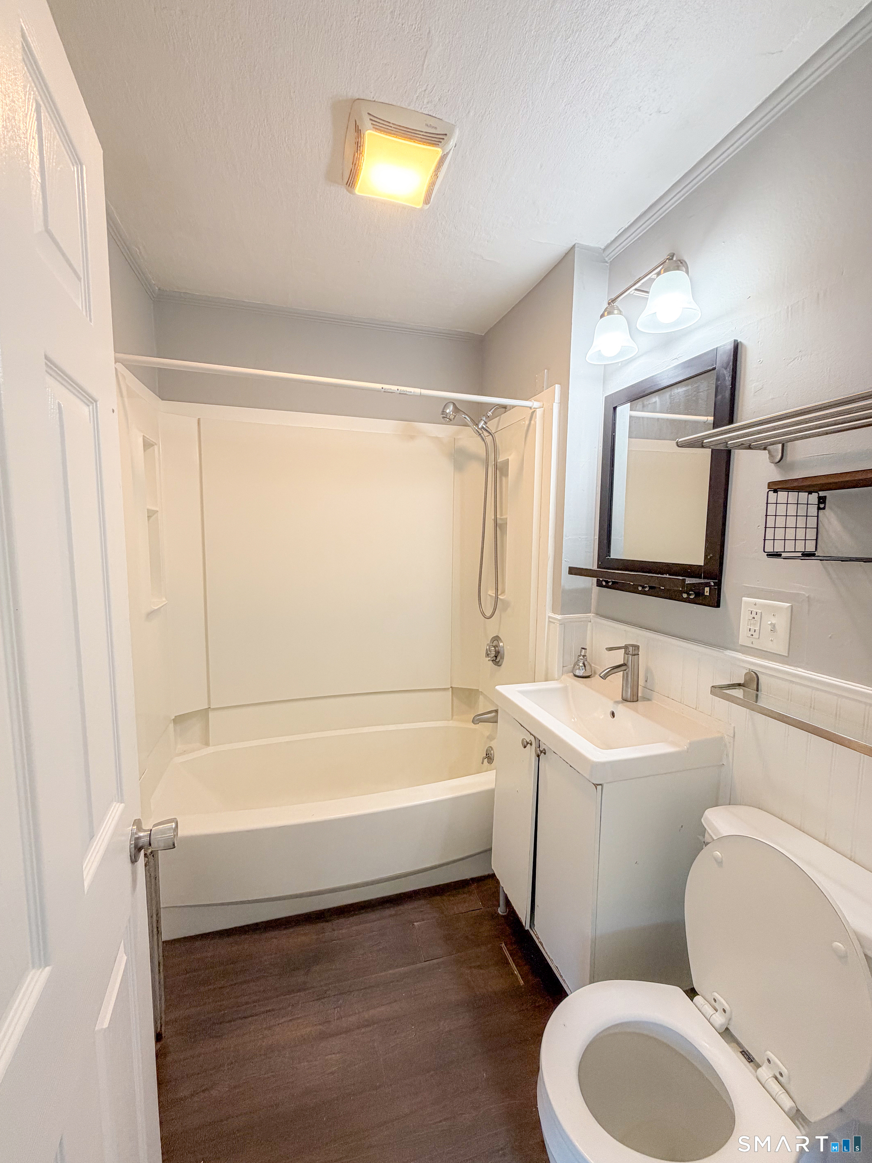 358 Poquonnock Road Groton, CT 06340 - Photo 14 of 24 Gallery Image 14