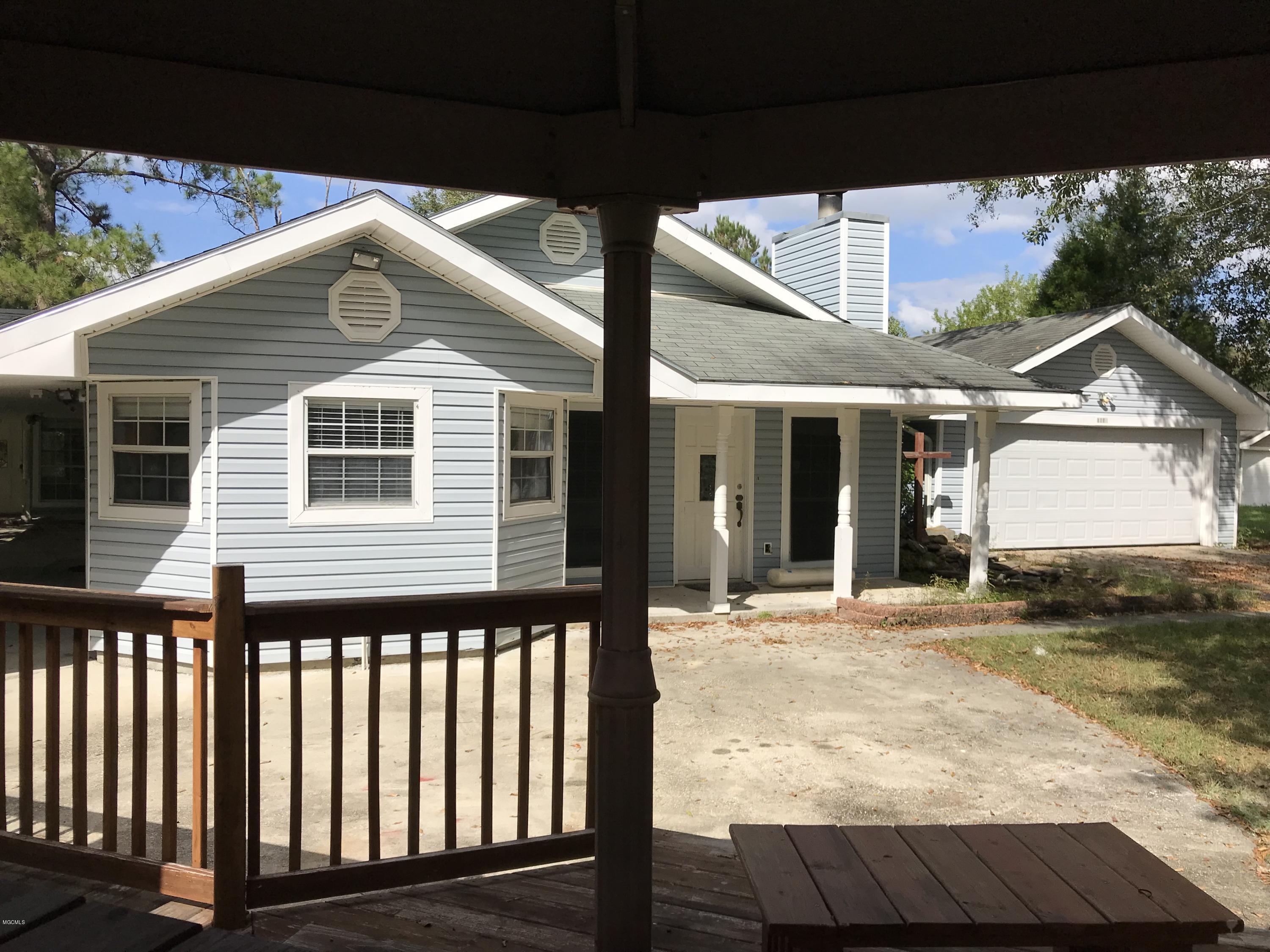 111 Ceasar Road, Unit A & B Picayune, MS 39466 - Photo 3 of 24 IMG_0656