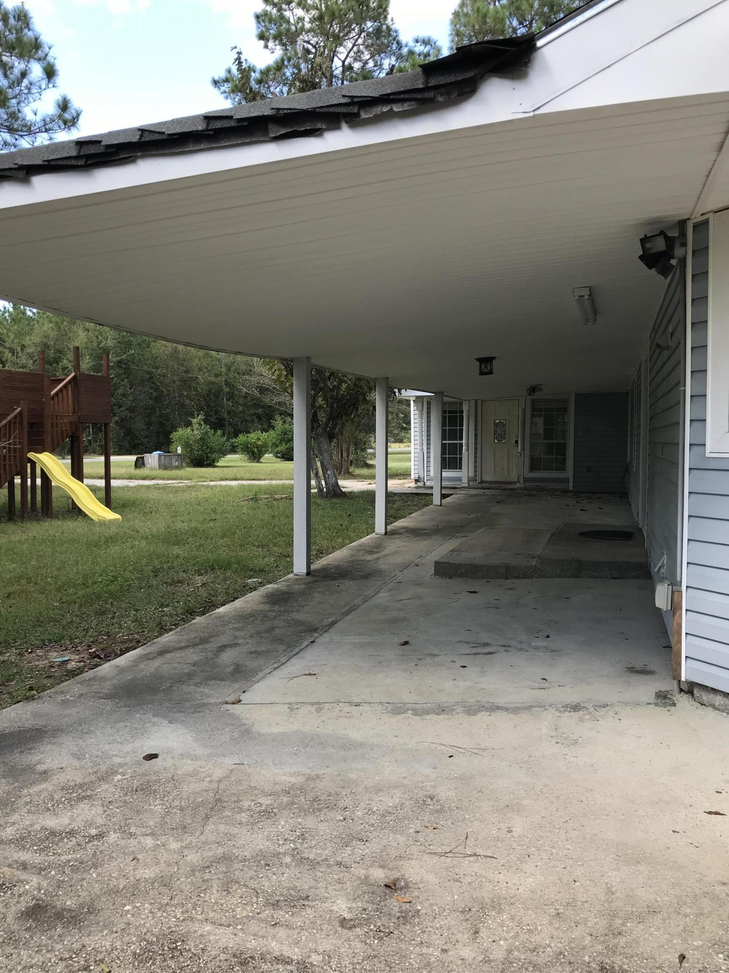 111 Ceasar Road, Unit A & B Picayune, MS 39466 - Photo 7 of 24 IMG_0631